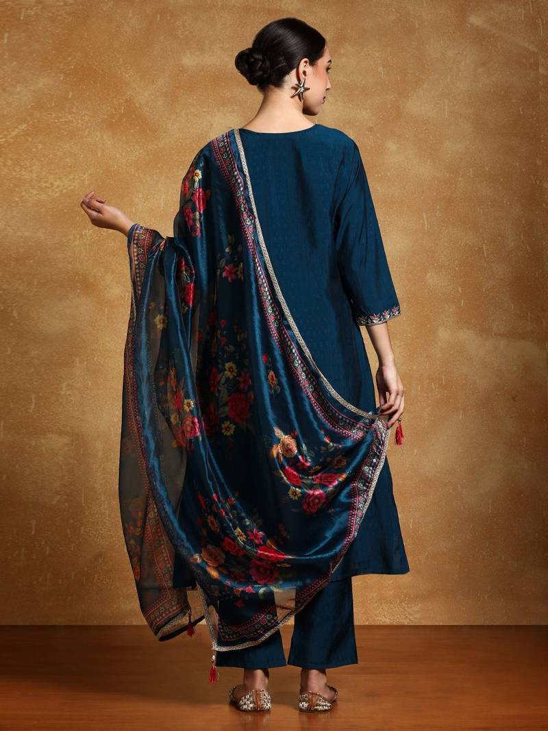 Women Floral Embroidered Regular Kurta with Trousers & With Dupatta