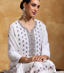 Women Floral  Cotton Republic Day Kurta with Trousers & With Dupatta
