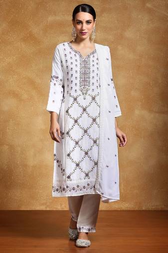 Women Floral  Cotton Republic Day Kurta with Trousers & With Dupatta