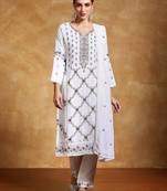 Women Floral  Cotton Republic Day Kurta with Trousers & With Dupatta