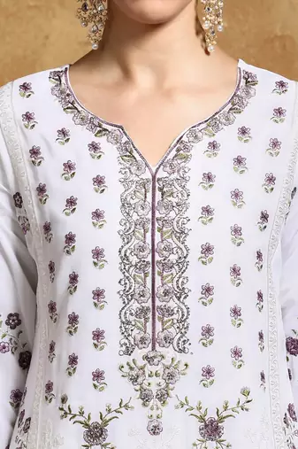 Women Floral  Cotton Republic Day Kurta with Trousers & With Dupatta
