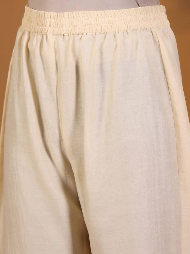 Thread Work Notch Neck Kurta With Trousers