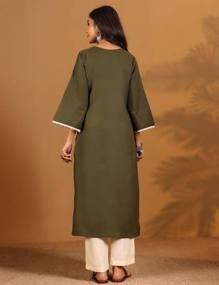 Thread Work Notch Neck Kurta With Trousers 6