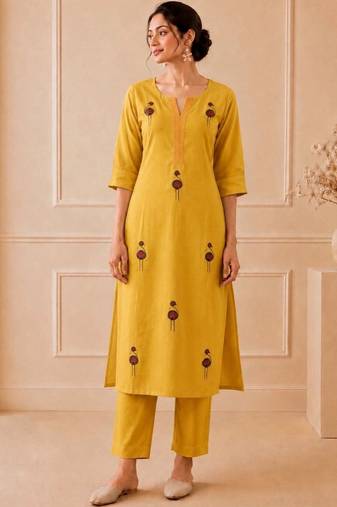 Women Ethnic Motifs Printed Regular Thread Work Kurta with Trousers