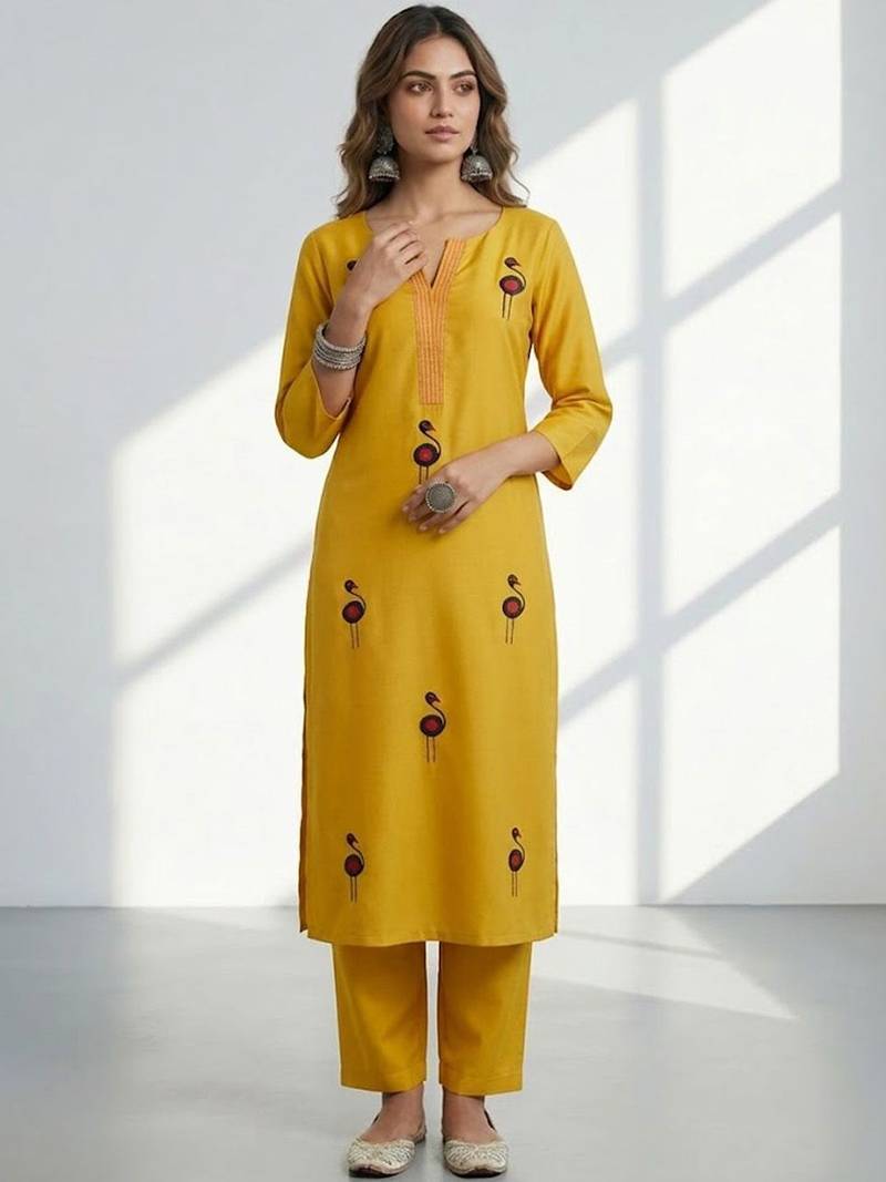 Women Ethnic Motifs Printed Regular Thread Work Kurta with Trousers