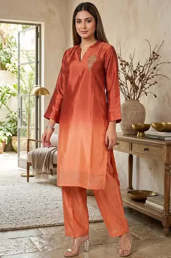 Women Ombre Dyed Regular Thread Work Kurta with Trousers