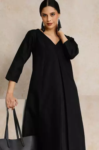 Women Regular Kurta with Trousers