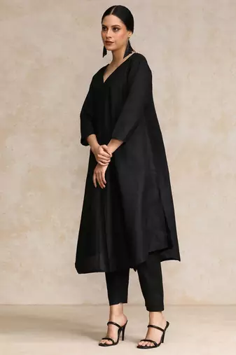 Women Regular Kurta with Trousers