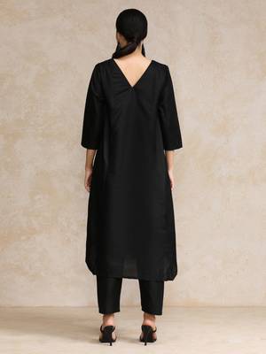 Women Regular Kurta with Trousers 4