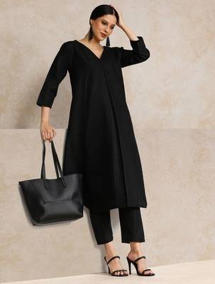 Women Regular Kurta with Trousers 5