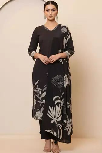 Women Floral Printed Regular Thread Work Pure Cotton Kurta with Trousers & With Dupatta