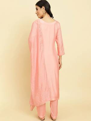 Floral Embroidered Beads & Stones Kurta With Trousers & Dupatta 6