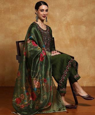 Women Floral Yoke Design Regular Thread Work Kurta with Trousers & With Dupatta 1