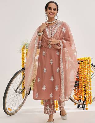 Ethnic Motifs Embroidered Thread Work Pure Cotton Kurta & Trousers With Dupatta 1