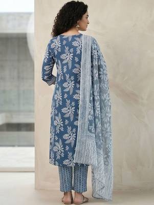 Women Floral Printed Regular Thread Work Pure Cotton Kurta with Trousers & With Dupatta 3