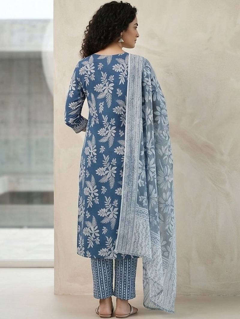 Women Floral Printed Regular Thread Work Pure Cotton Kurta with Trousers & With Dupatta