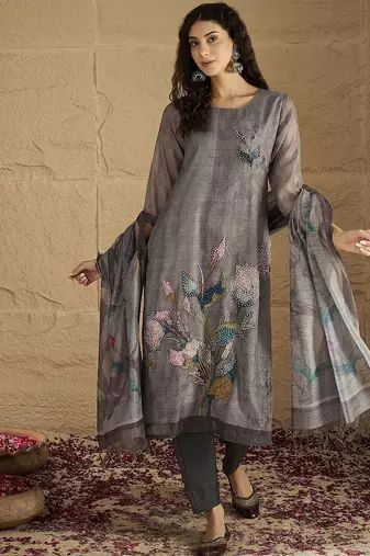 Women Floral Regular Beads and Stones Kurta with Trousers & Dupatta