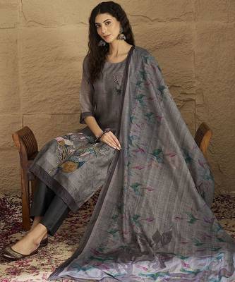 Women Floral Regular Beads and Stones Kurta with Trousers & Dupatta 7