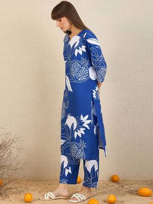 Floral Printed Notch Neck Straight Kurta With Trousers 4
