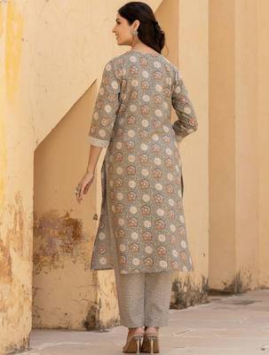Women Floral Printed Regular Mirror Work Kurta with Trousers & With Dupatta 4