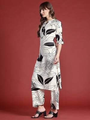 Floral Printed Kurta with Palazzos 5