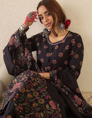 Floral Printed Round Neck Anarkali  Cotton Kurta With Trousers & With Dupatta 2