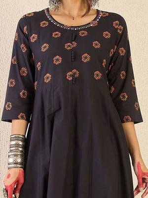 Floral Printed Round Neck Anarkali  Cotton Kurta With Trousers & With Dupatta 3