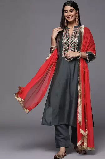 Women Ethnic Motifs Embroidered Kurta with Trousers & Dupatta