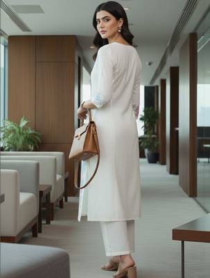 Women Ethnic Motifs Embroidered Regular Thread Work Kurta with Trousers 3