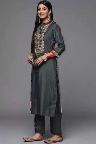 Women Ethnic Motifs Embroidered Kurta with Trousers & Dupatta