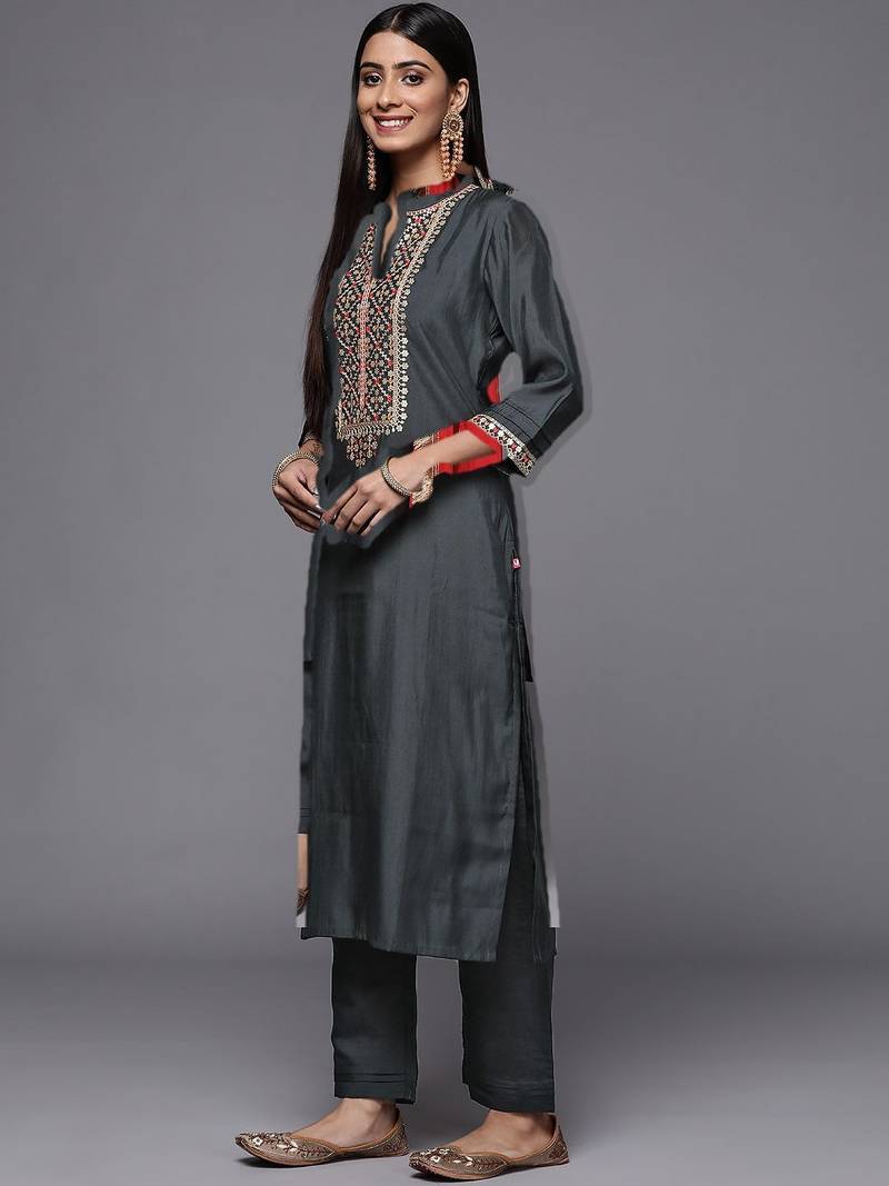 Women Ethnic Motifs Embroidered Kurta with Trousers & Dupatta