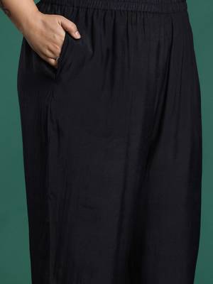Plus Size Black Embroidered Straight Kurta Trousers With Dupatta Set 3