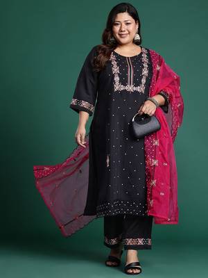 Plus Size Black Embroidered Straight Kurta Trousers With Dupatta Set 7