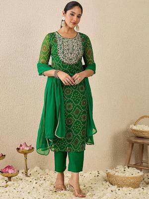 Bandhani Printed Thread Work Georgette Straight Kurta With Trousers & Dupatta 2