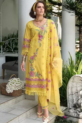 Women Floral Embroidered Regular Sequinned Pure Cotton Kurta with Trousers & With Dupatta