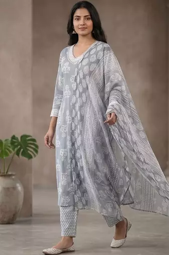 Women Ethnic Motifs Printed Regular Kurta with Trousers & With Dupatta