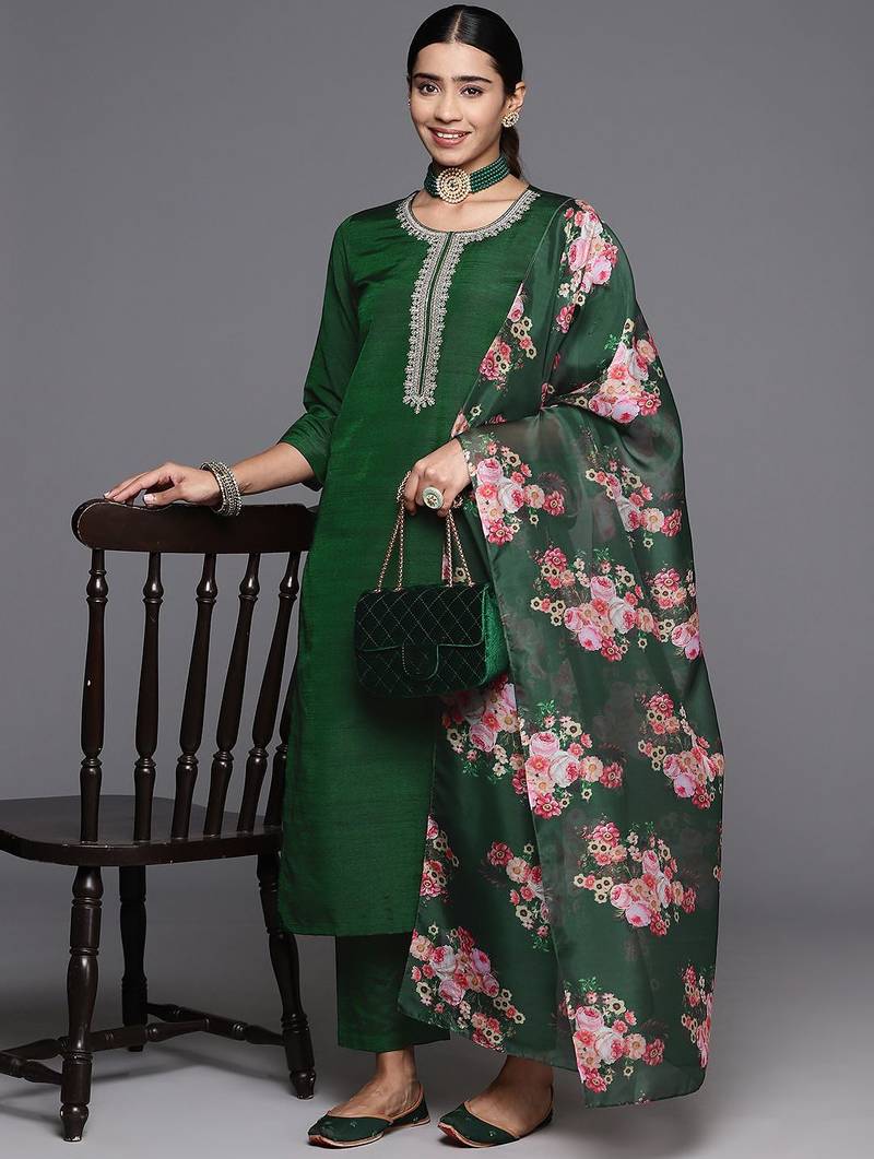 Women Ethnic Motifs Embroidered Regular Kurta with Trousers & Dupatta