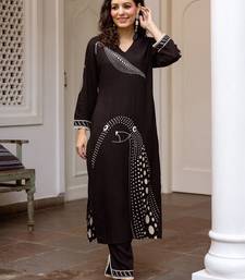 Floral Printed Mandarin Collar Straight Kurta With Trousers