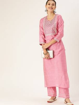Women Pink Embroidered Mirror Work Kurta with Trousers 6