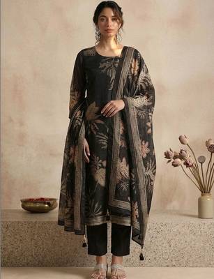 Women Floral Printed Regular Chanderi Silk Kurta with Trousers & With Dupatta 6