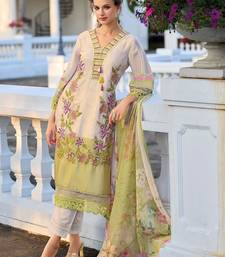 Women Floral Embroidered Regular Mirror Work Kurta with Trousers & Dupatta