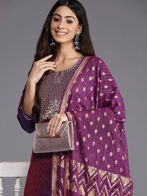 Purple Geometric Woven Design Thread Work Jacquard Kurta with Trousers & Dupatta 2