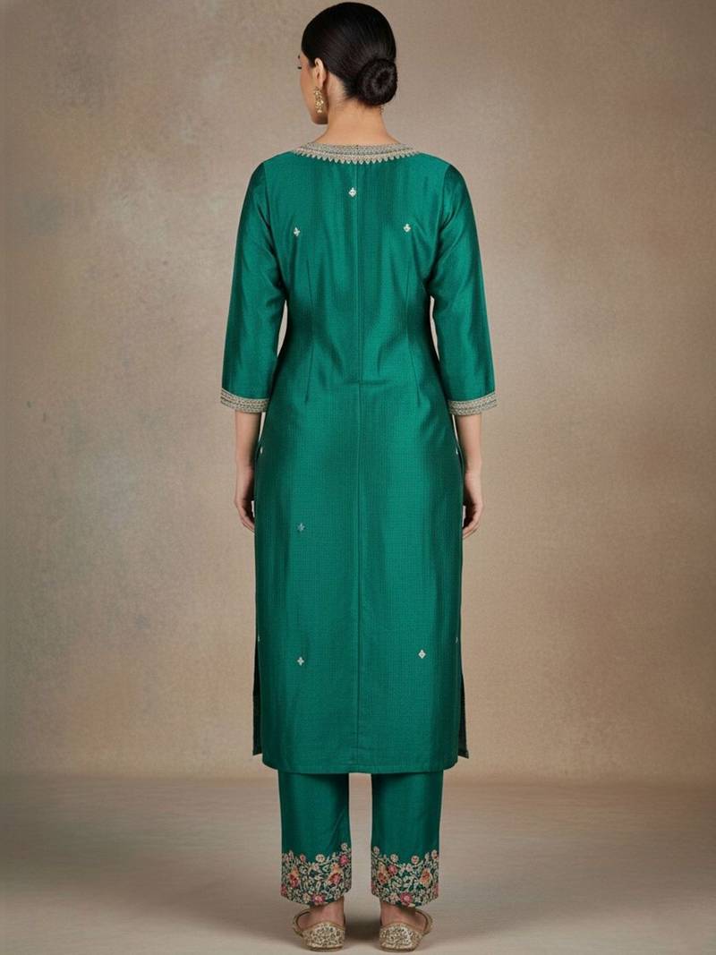 Women Ethnic Motifs Embroidered Regular Thread Work Kurta with Trousers & With Dupatta