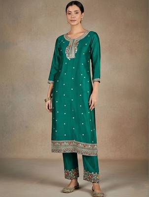 Women Ethnic Motifs Embroidered Regular Thread Work Kurta with Trousers & With Dupatta 7