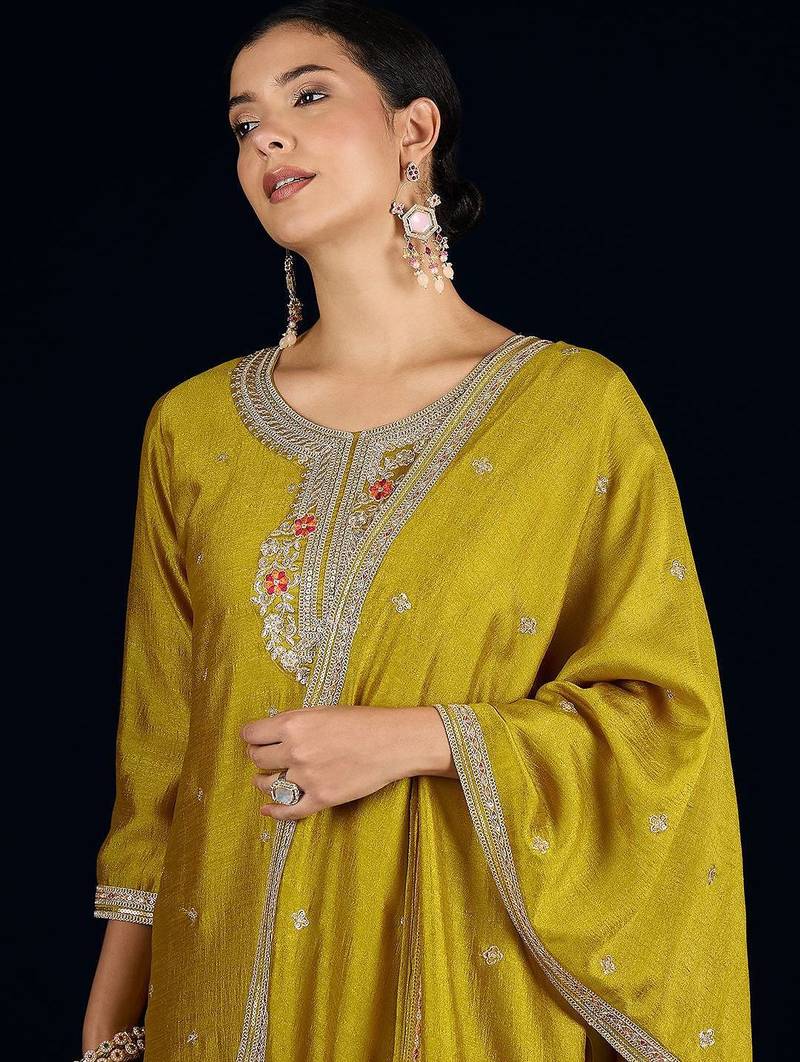 Women Embroidered Kurta with Trousers & Dupatta