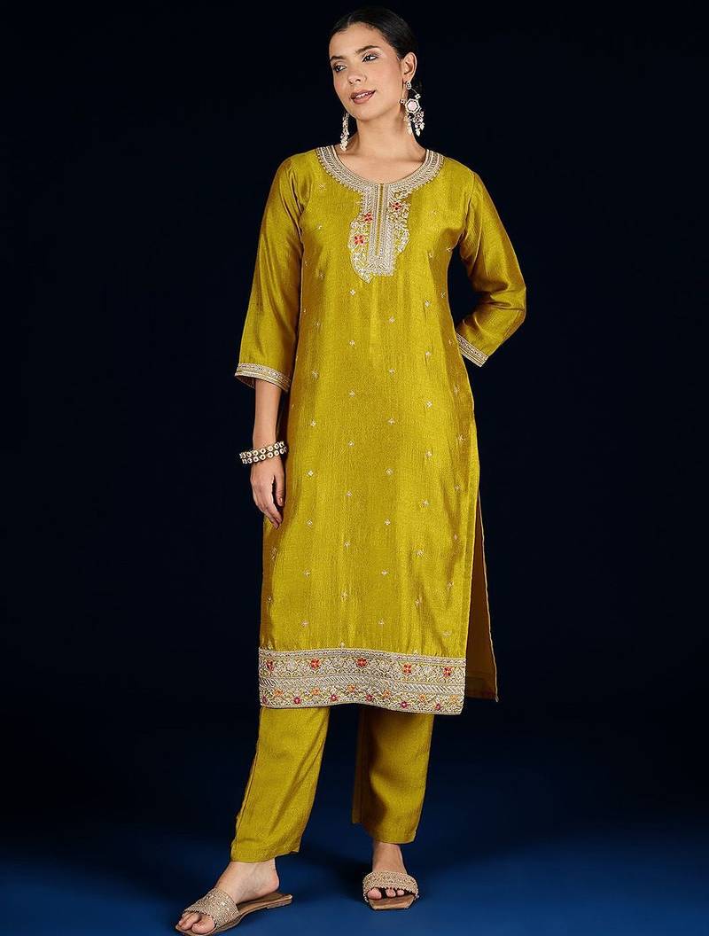 Women Embroidered Kurta with Trousers & Dupatta