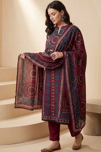 Women Ethnic Motifs Printed Mirror Work  Cotton Kurta & Trousers With Dupatta
