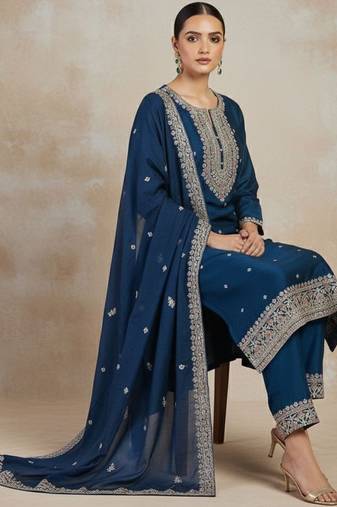 Women Ethnic Motifs Embroidered Regular Thread Work Kurta with Trousers & With Dupatta