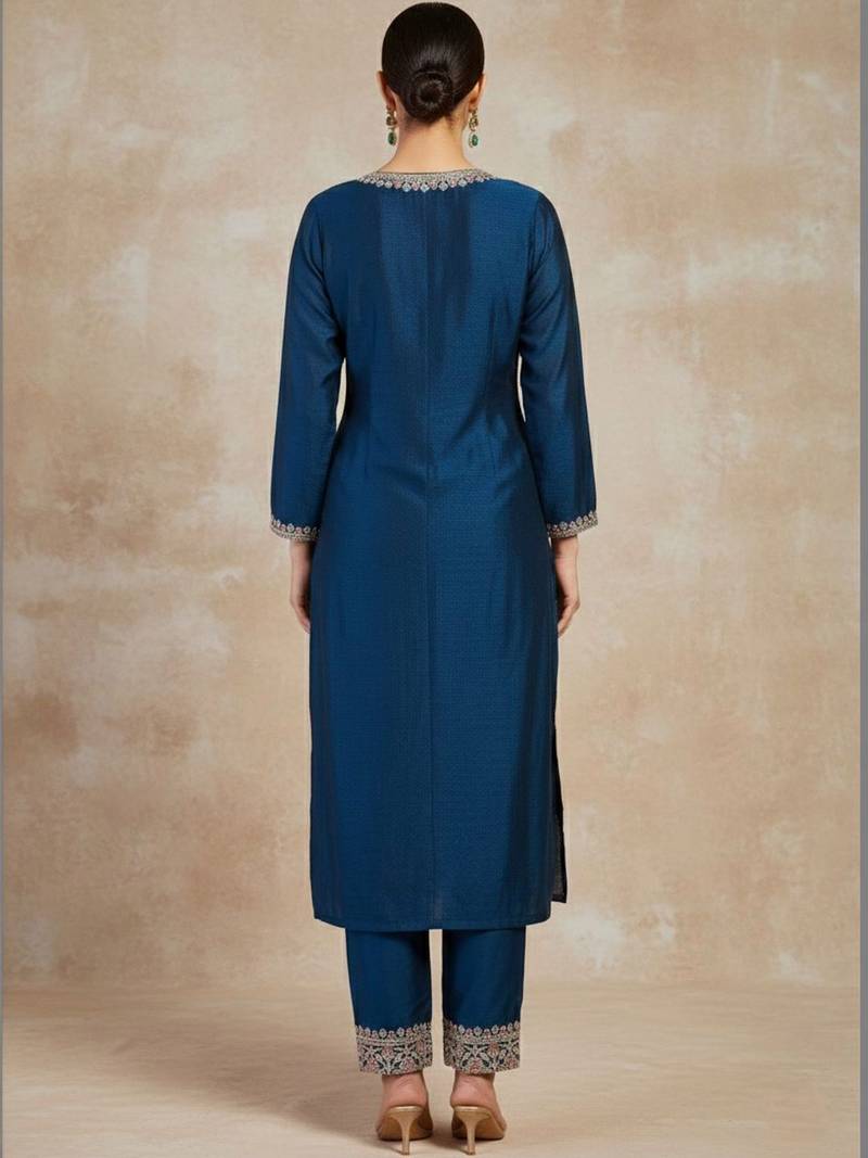 Women Ethnic Motifs Embroidered Regular Thread Work Kurta with Trousers & With Dupatta