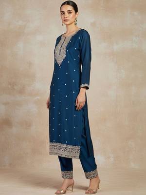 Women Ethnic Motifs Embroidered Regular Thread Work Kurta with Trousers & With Dupatta 5